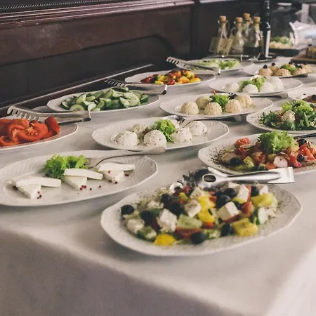 查尔达施spa及康体酒店 4* 普沃茨克