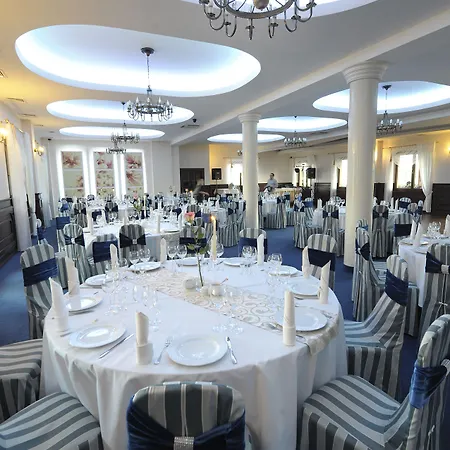 查尔达施spa及康体酒店 普沃茨克