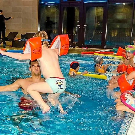 فندق Czardasz & Wellness 4*