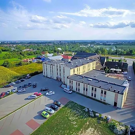 Czardasz & Wellness 4* بوتسك