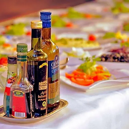 فندق Czardasz & Wellness