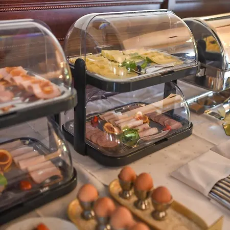 酒店 查尔达施spa及康体酒店 4*